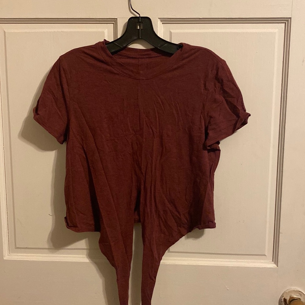 Lululemon crop tie shirt